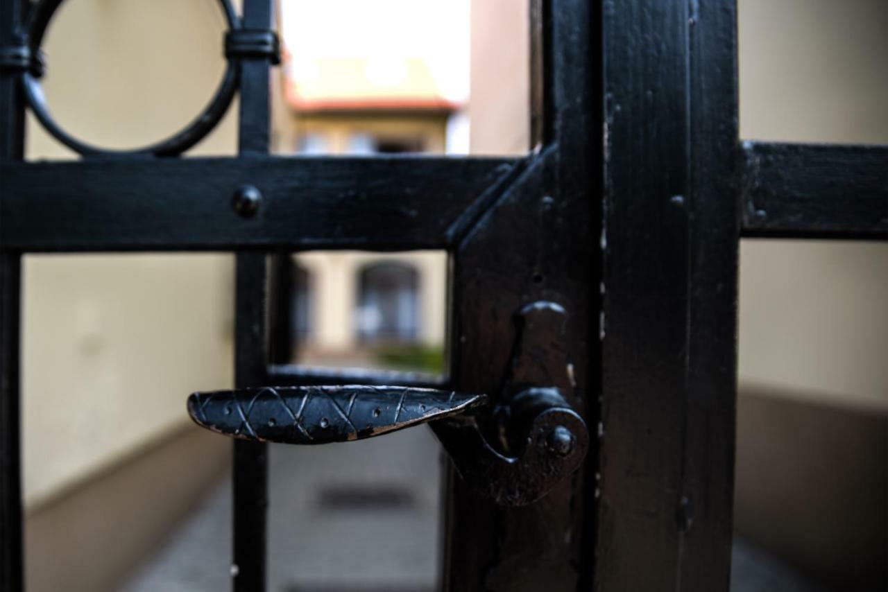 Centrum Apartman Cegléd エクステリア 写真